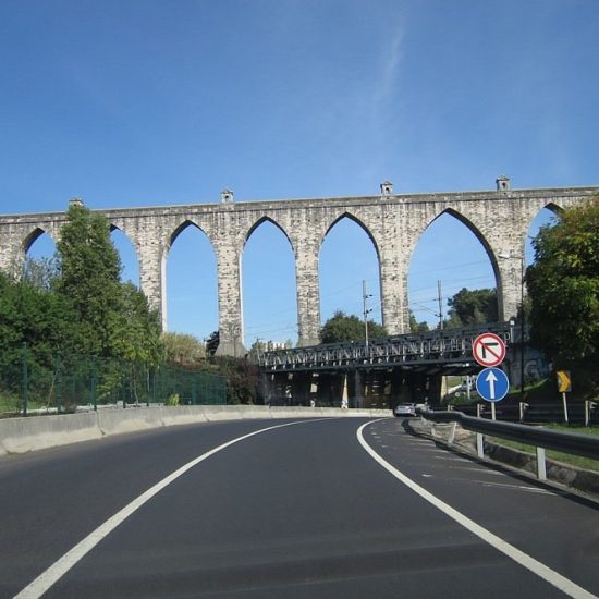 Águas Livres Aqueduct