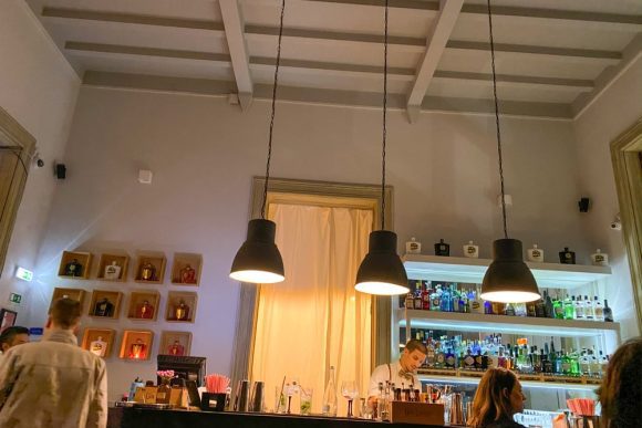 Gin Lovers Bar &amp; Restaurant