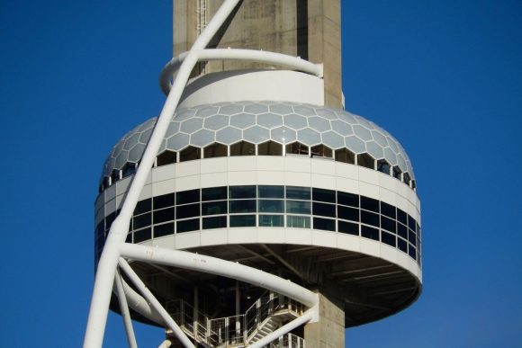 close up of torre de gama