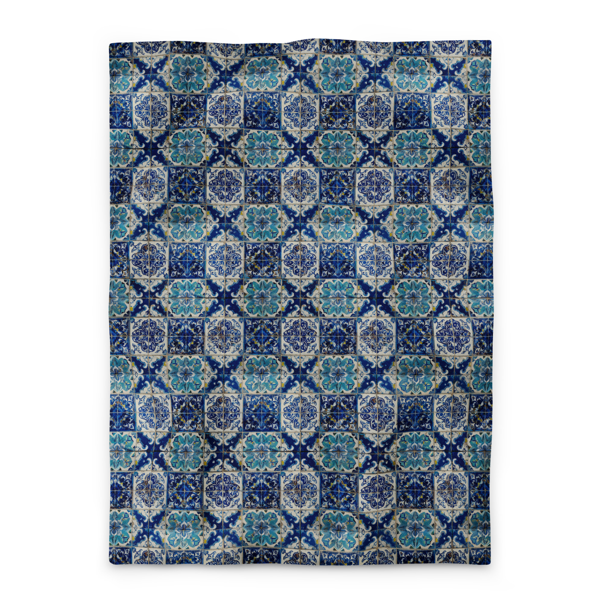 Duvet Cover with Azulejo Tile Design Pattern - Image 4